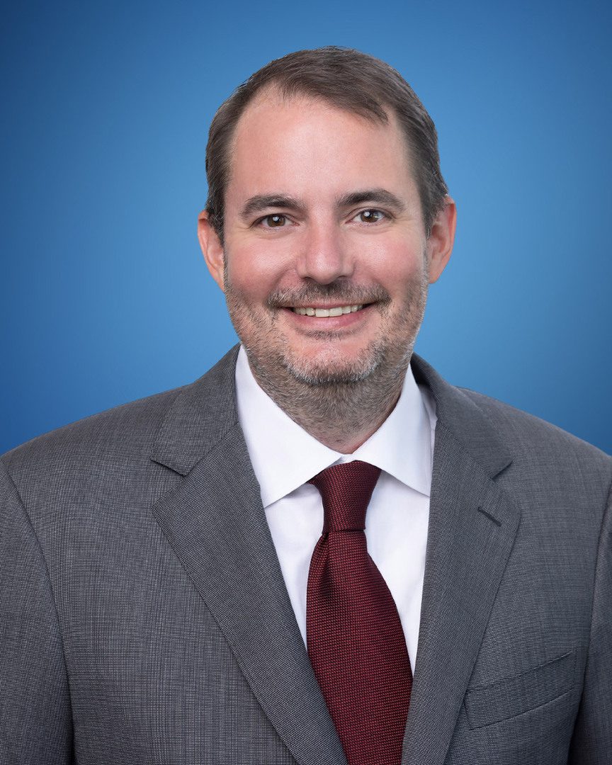 Tyler Dorsett, socio fundador del equipo de abogados especialistas en inmigración Perdomo Dorsett Immigration Law en Dallas